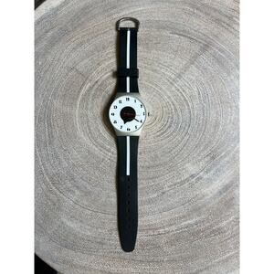 Vintage Rohde Deco The Metropolitan Museum of Art MMA Band Watch Read